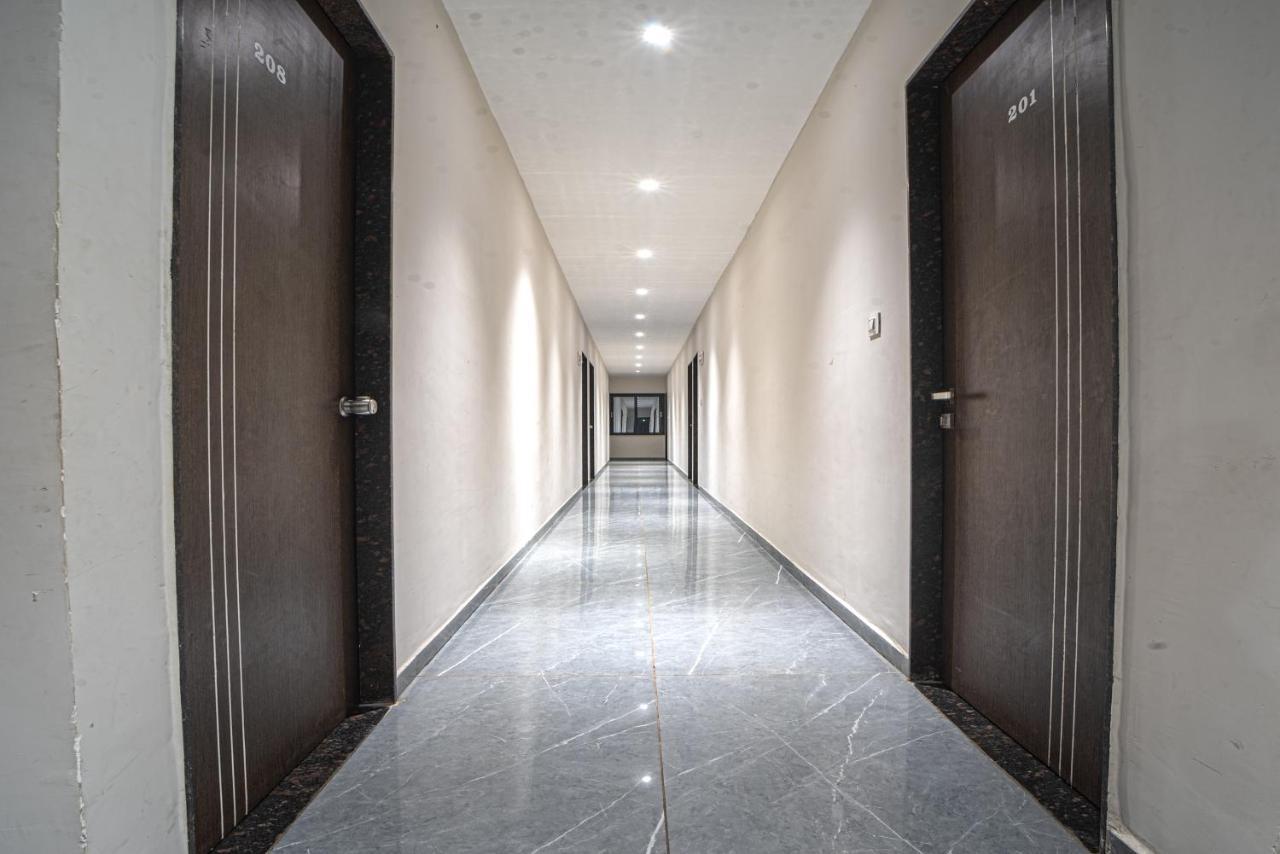 Hotel Saheb Kolhapur Esterno foto